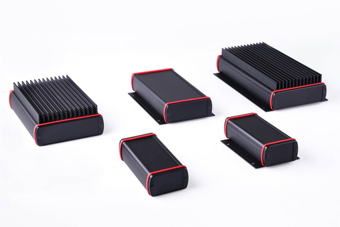 BOPLA amplía su programa de cajas y envolventes de aluminio introduciendo nuevas variantes de la serie ALUBOS